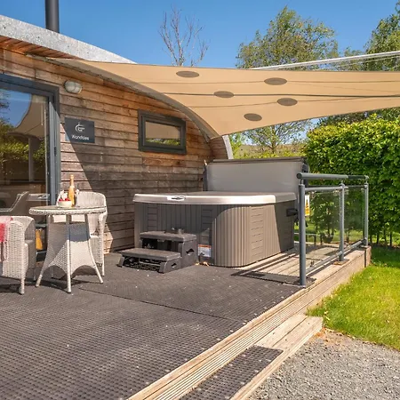Wandales Luxury Pod With Hot Tub At Fell View Park Kirkby Lonsdale *